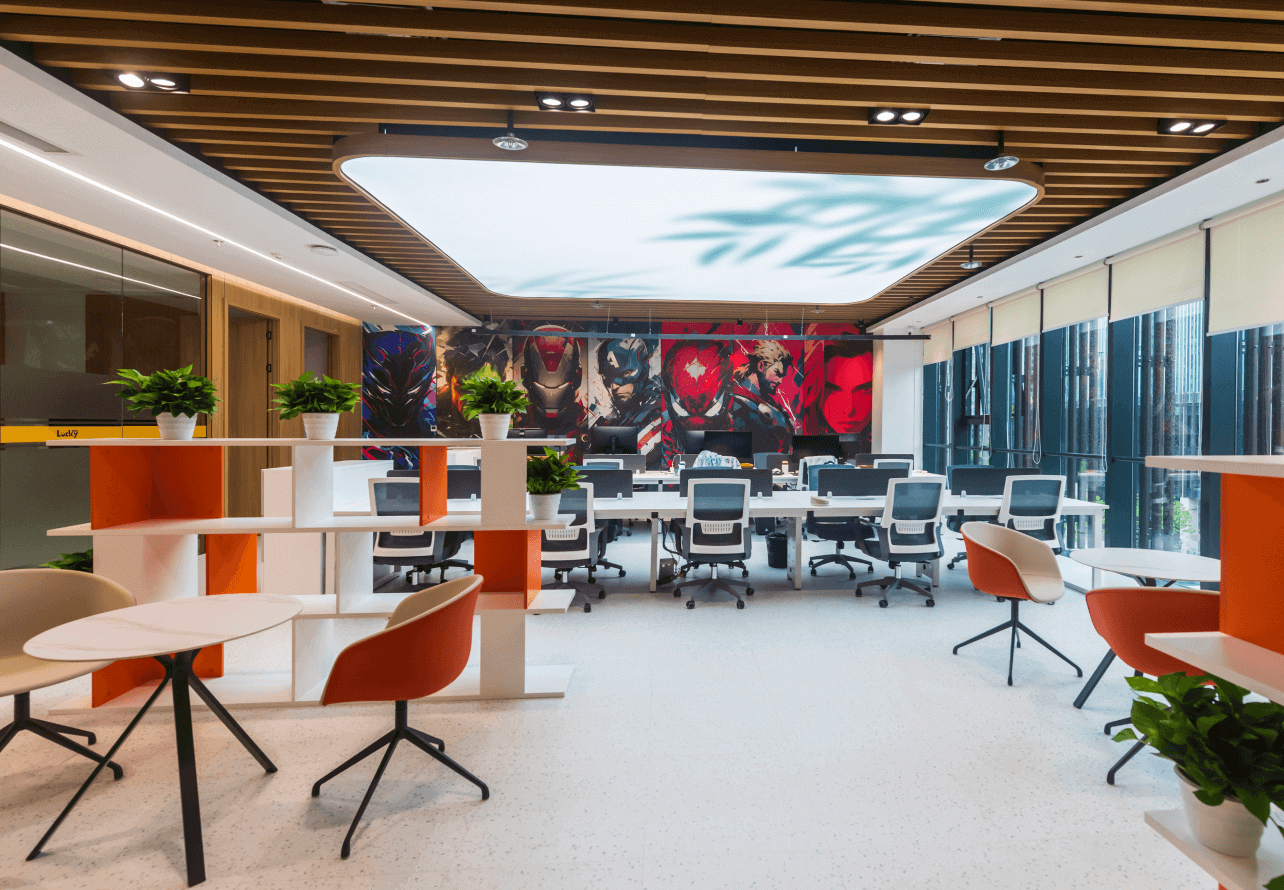 MAXX bright open-plan office
